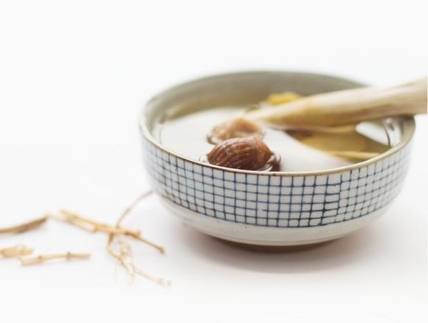 小小白茅根功效大 专治各种出血症