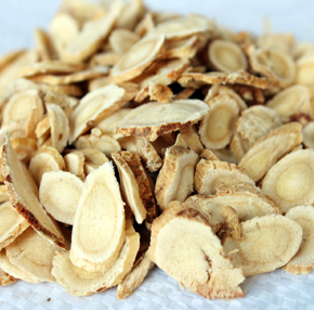 中医养生学问大:黄芪的功效与作用及食用方法简介