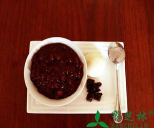 红小豆红糖糯米粥治痢疾
