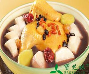 黑豆加鸡肉的功效与作用:保护女性子宫