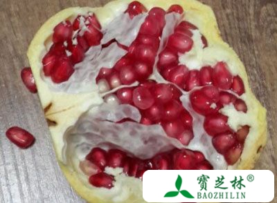 石榴的营养价值 石榴果皮煎汤喝能止泻